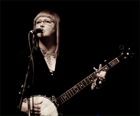 GALLERY MUSIC: Linda McRae takes the stage for one night at Gallery 2