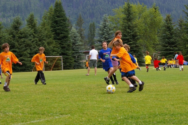 Kicking off youth soccer in the Boundary