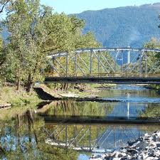 Does the Kettle River range need to be resuscitated?