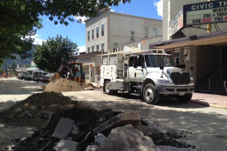 Gas leak on Vernon Street forces evacuation of several Nelson businesses