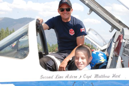 Local Air Cadets meet Snowbirds in Grand Forks