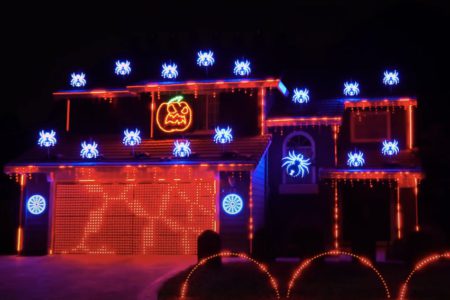 Halloween mega displays on the rise in B.C. neighbourhoods